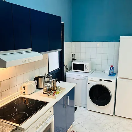 Apartment Lugo Rooms شقة لوغو
